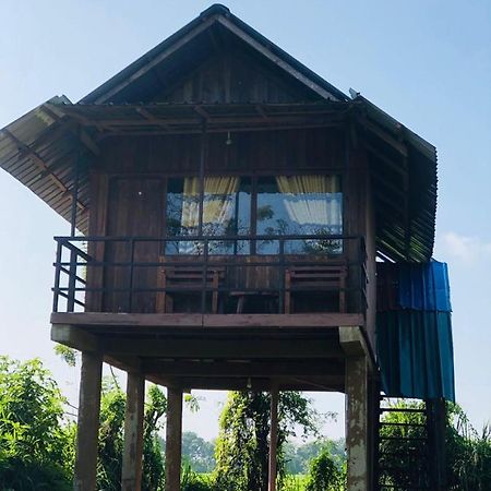 הוילה Sigiriya Paddy Field Hut מראה חיצוני תמונה